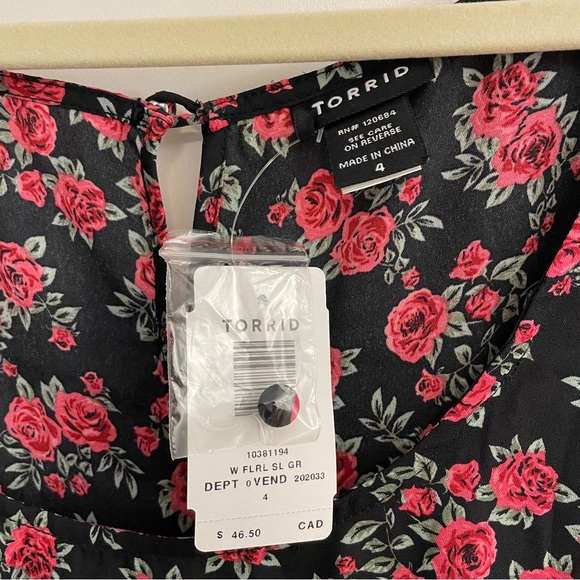 Torrid Red Black Rose floral tank. - Picture 5 of 9